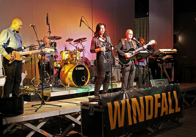 Windfall te boeken bij www.kwekel-evenementen.nl